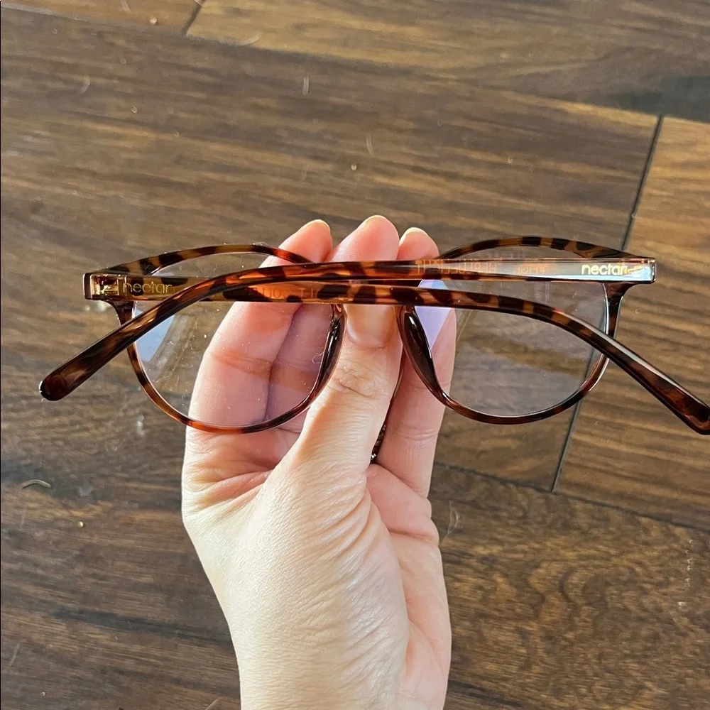 Nectar cobalt Collection Tortoiseshell Blue Light Glasses - Picture 2 of 2